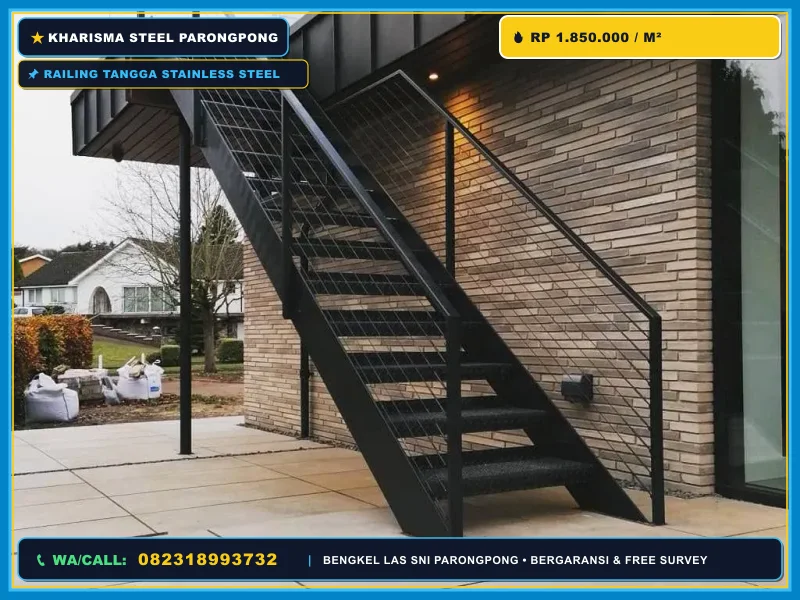 Railing tangga stainless steel pada rumah minimalis Bandung Barat